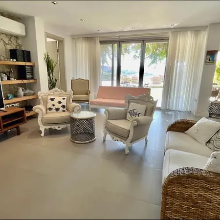 Sea View Terrace - 5 Min To - 4 Wac * غولتوركبوكو