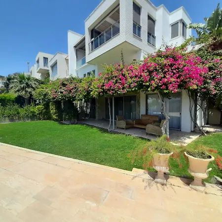 Sea View Terrace - 5 Min To - 4 Wac
